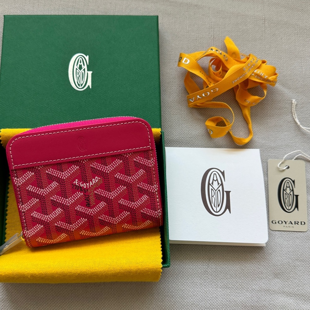 NEW RARE🩷GOYARD🩷2025 Limited Edition Fuchsia Matignon PM Compact Zip Wallet